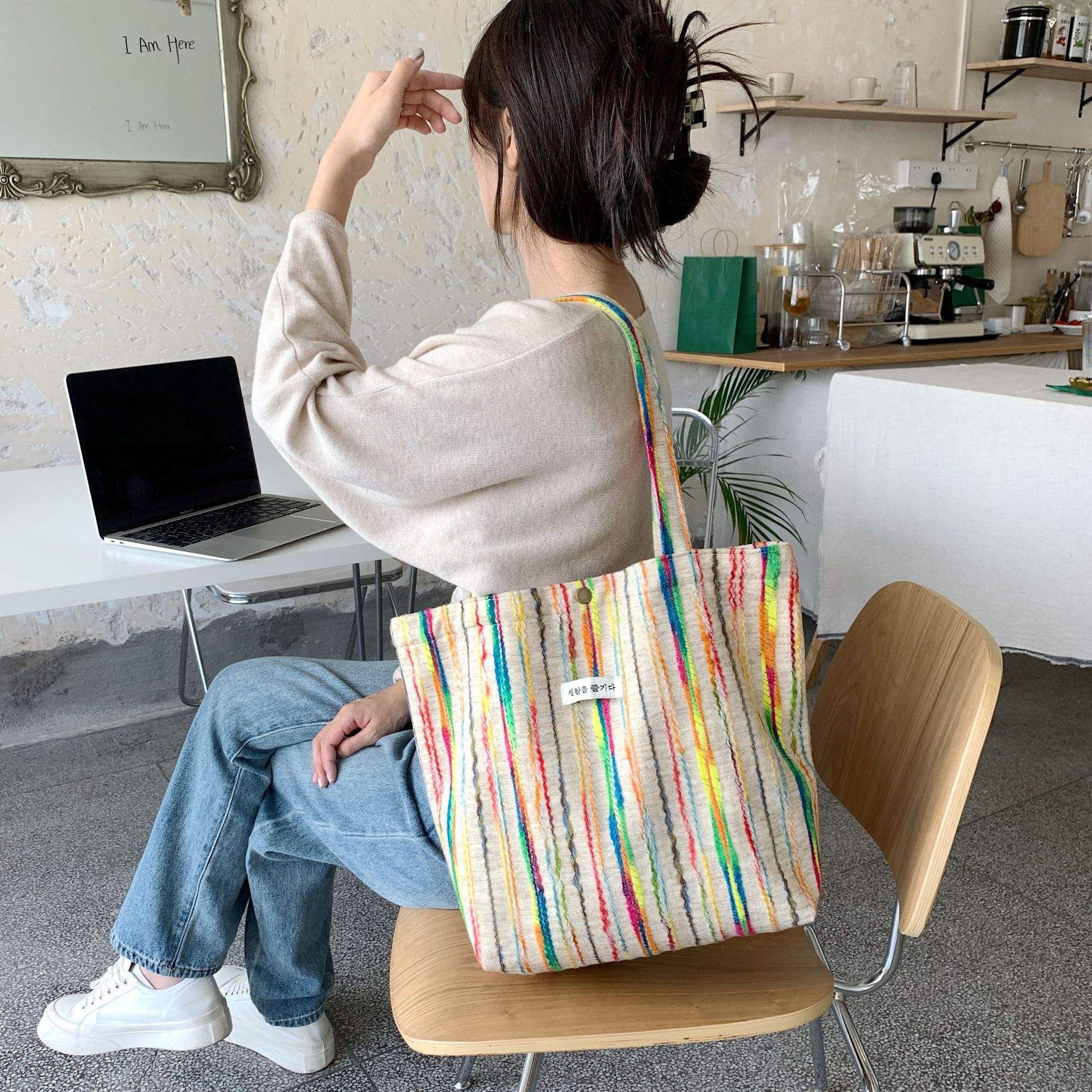 Koreanische Version Regenbogen gestreifte Schulter Damen-Einkaufstasche mit großer Kapazität beiläufige Einkaufstasche